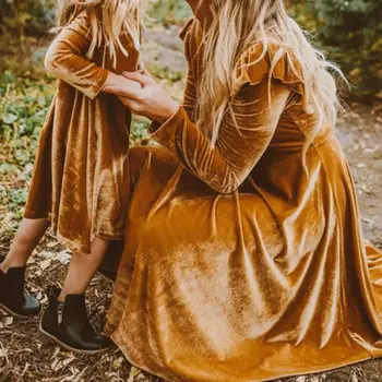 2020 M. Žiemos Motina Ir Dukra Velvetas Suknelės Šeimos Atitikimo Rudenį Drabužių Komplektus Vestuves Mama Vaikams Kalėdų Drabužiai