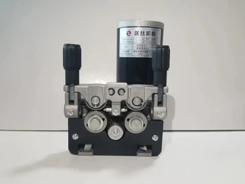 MIG vertikalus dual-drive motor asamblėjos vielos tiektuvas DC 24V suvirinimo viela šėrimo 2.5-24m/min, naudojami lanko MAG suvirinimo aparatas