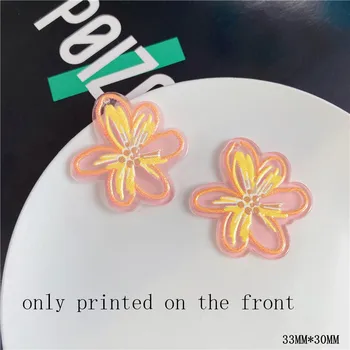 Vasaros stiliaus 40pcs/daug spalvų modelio spausdinimo animacinių filmų gėlės formos akriliniai karoliukai 
