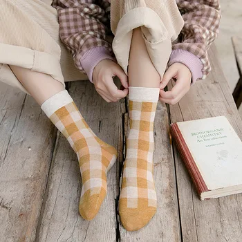 Japonų stiliaus spalvų atitikimo mielas kojinės moterims Laukinių grotelės Banga kojinės moteris Patogus, kvėpuojantis atsitiktinis calcetine mujer 10701