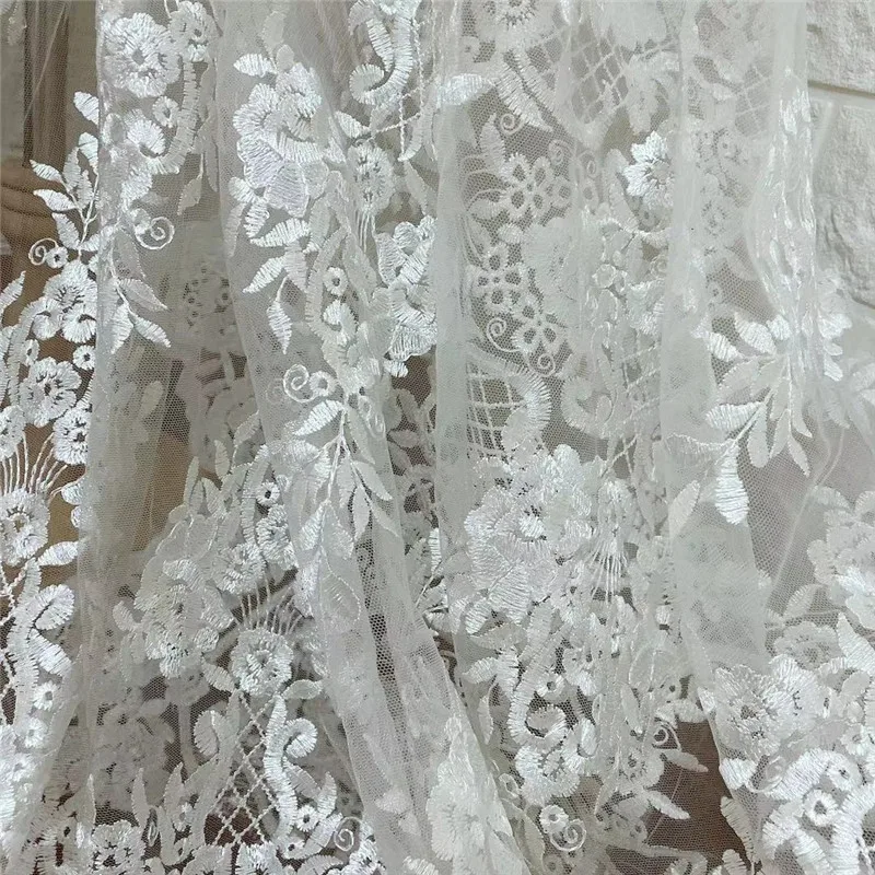 1 Kiemas, Aukštos klasės Off white Afrian prancūzijos Embroideried Tiulio tinklelio, Afrikos nėrinių audinio vestuvinė nuotakos suknelė suknelė 
